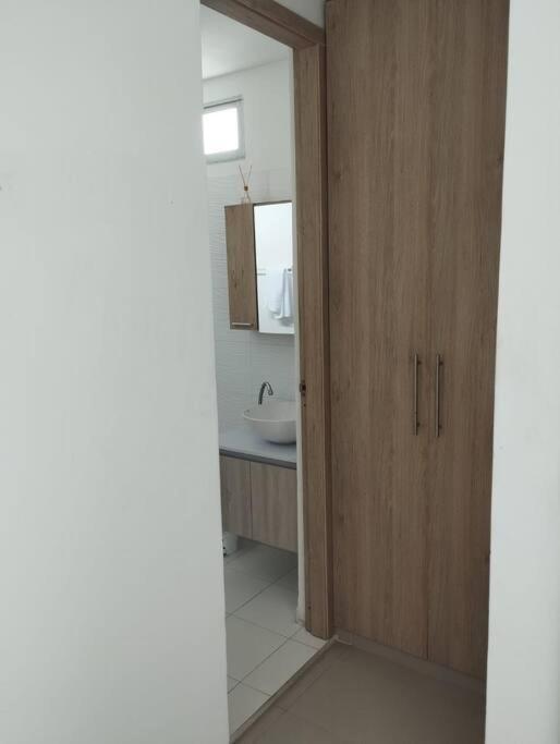 En Familia, Con Aire Y Smart Tv Apartamento Cartagena